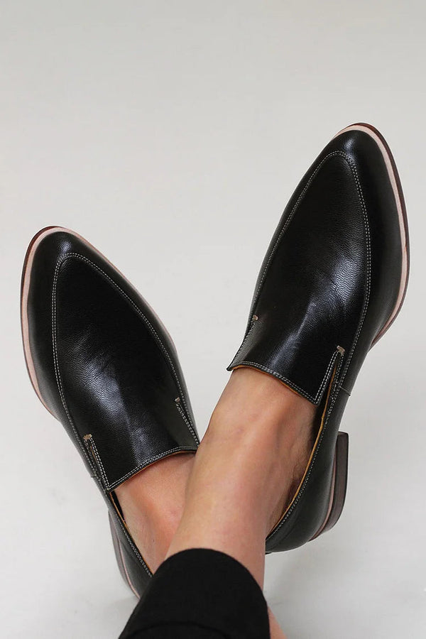 Minimalistische dames mocassins met geprofileerde zool, handgemaakt en comfortabel
