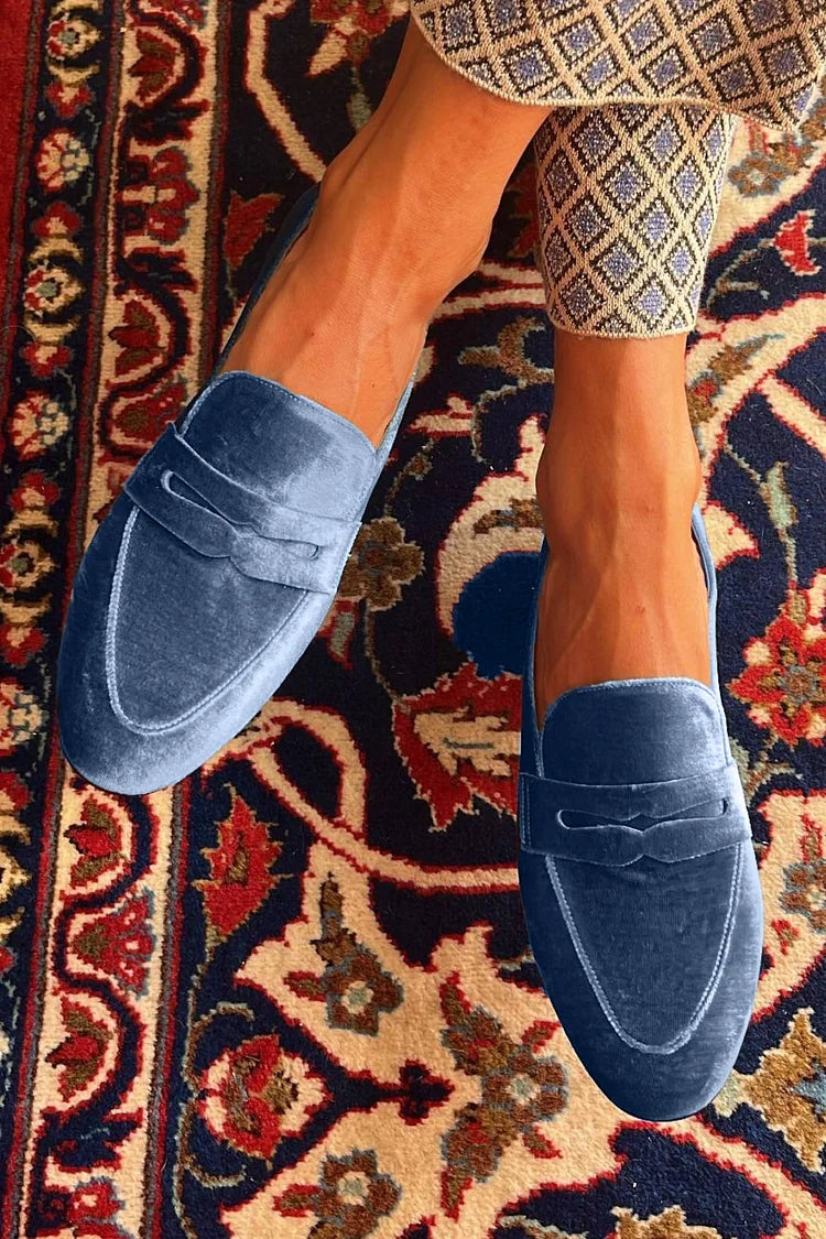 Elegante dames mocassins met vintage uitstraling in warme kleur en verzorgde afwerking