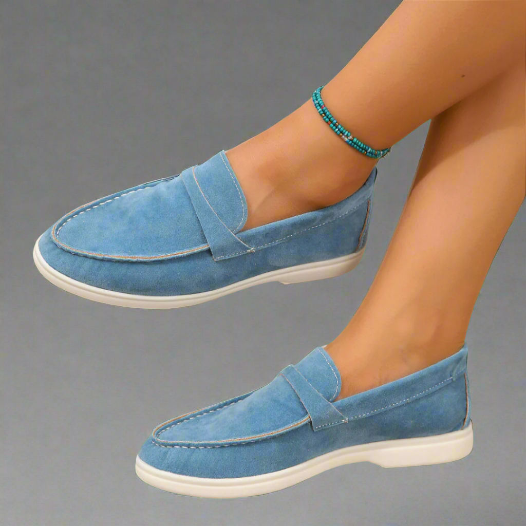 Casual dames mocassins in een effen neutrale kleur met zachte pasvorm en platte zool