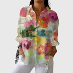 Lichte zomerblouse met vrolijke print in frisse kleuren en luchtige lange mouwen