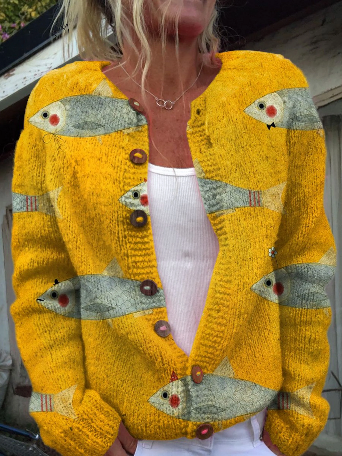 Debbie dames gebreid vest met gouden vissenprint