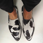 Stijlvolle dames mocassins met vachtprint in warme tinten, handgemaakt afgewerkt