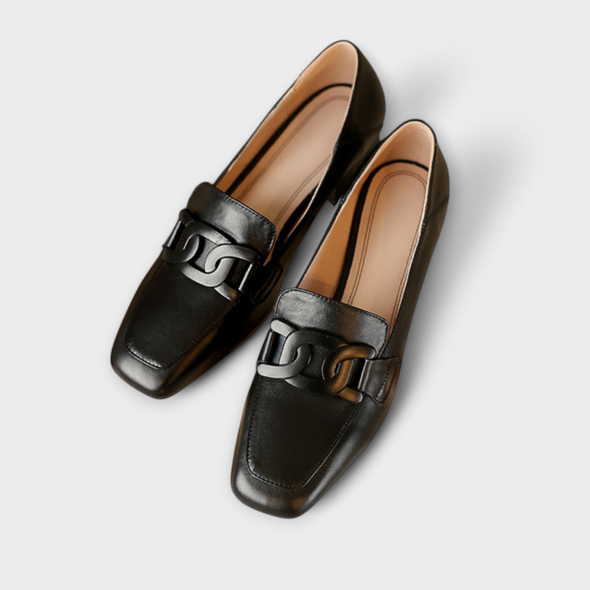 Orthopedische dames loafers van glad leer in een effen kleur met stevige antislipzool