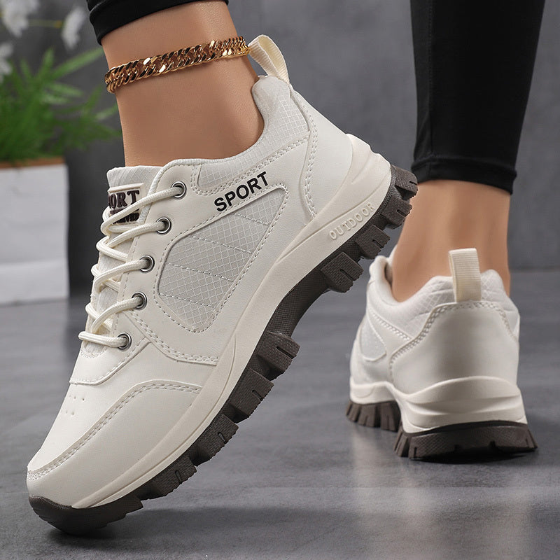 Nienke lichte trail-sneakers