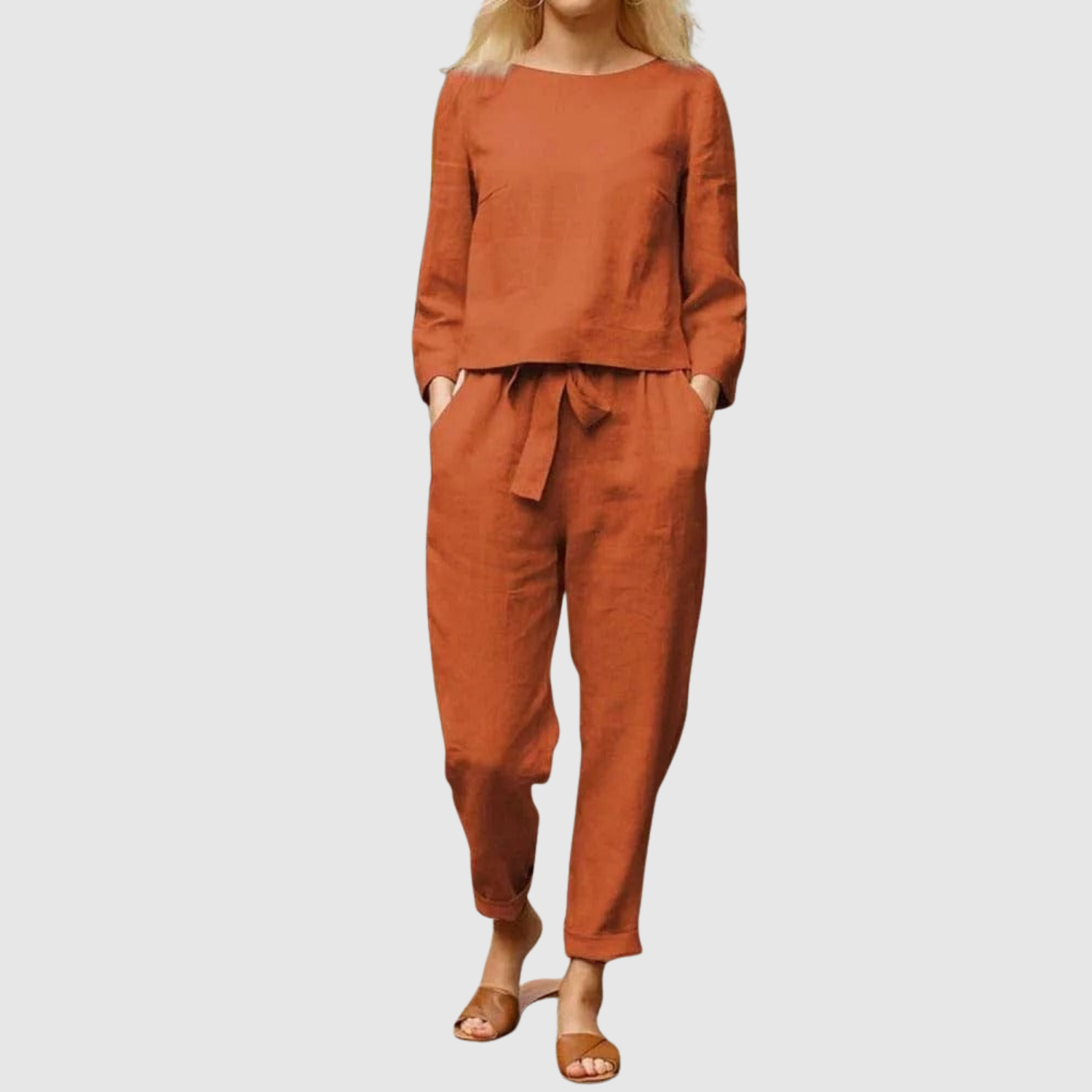 Pien dames tweedelige blouse- en broekset