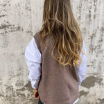 Pleun comfortabele mouwloze trui