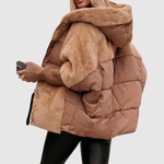 Kort pluizig teddy jasje met oversized pasvorm in zachte teddystof voor dames