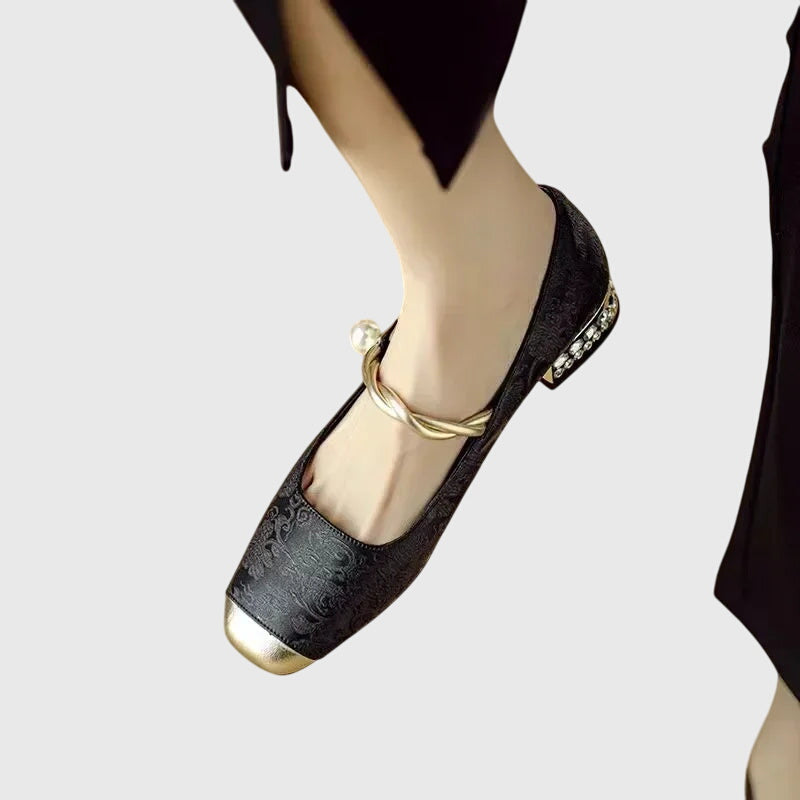 Beige orthopedische sandalen voor dames met verstelbare sluiting en dempende zool