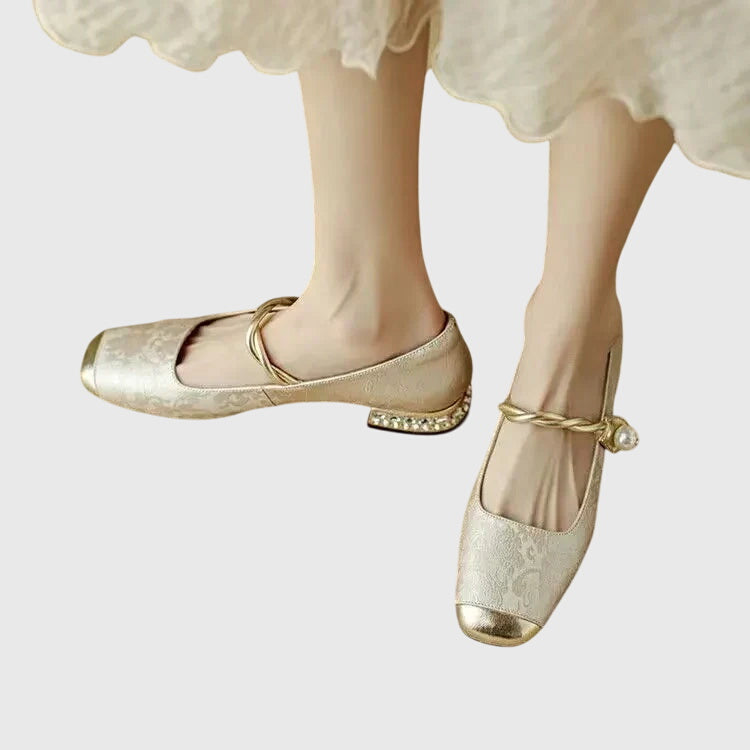 Beige orthopedische sandalen voor dames met verstelbare sluiting en dempende zool