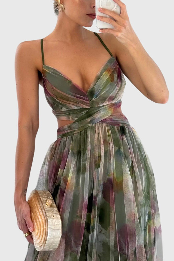 Lange maxi jurk met romantische bloemenprint, hoge taille en gekruiste bandjes