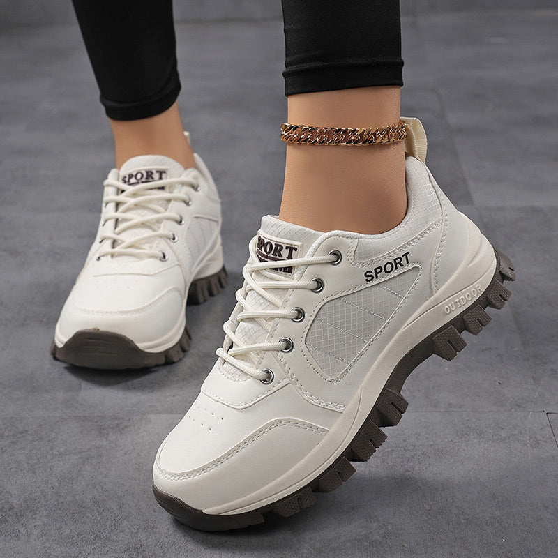 Nienke lichte trail-sneakers