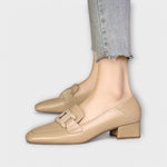 Orthopedische dames loafers van glad leer in een effen kleur met stevige antislipzool