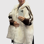 Katja dames jas met capuchon en mouwdetail