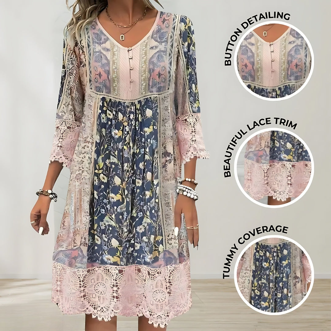 Boho midi jurk met patchwork bloemenprint, gehaakt kant en knoopjes bij de hals