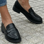 Elegante dames mocassins in een tijdloos model met effen kleur en verzorgde afwerking