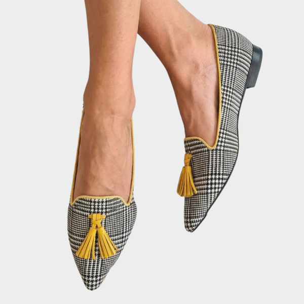 Moderne dames mocassins met ruitmotief, handgemaakt en comfortabel voor lange dagen