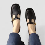 Willemijn dames platte t-band schoenen met vierkante neus
