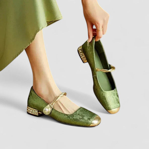 Pleun dames satijnen mary jane schoenen met sierhak