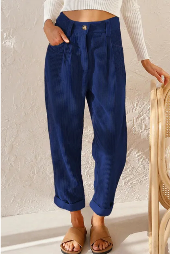 Tijdloze casual damesbroek met hoge taille, ruime pasvorm en diepe steekzakken