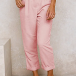 Tijdloze casual damesbroek met hoge taille, ruime pasvorm en diepe steekzakken