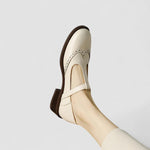 Hanne dames geperforeerde t-band schoenen