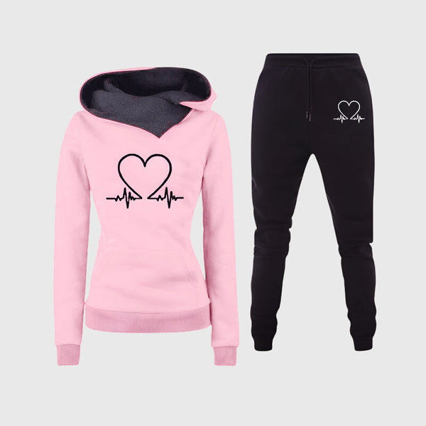 Annemijn dames hoodie- en broekset met hartjesprint