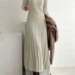 Comfortabele maxi jurk in kabeltricot met zachte val en lange lijn voor dames