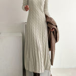 Comfortabele maxi jurk in kabeltricot met zachte val en lange lijn voor dames