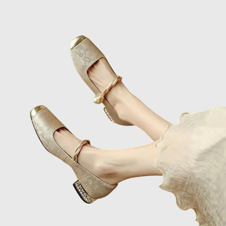 Beige orthopedische sandalen voor dames met verstelbare sluiting en dempende zool