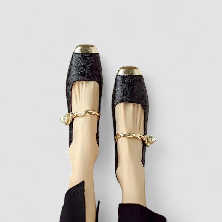 Pleun dames satijnen mary jane schoenen met sierhak