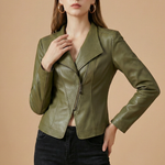 Getailleerd dames bikerjack van nepleer met asymmetrische ritssluiting