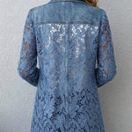 Femke dames denimblauwe blazer met bloemenkant