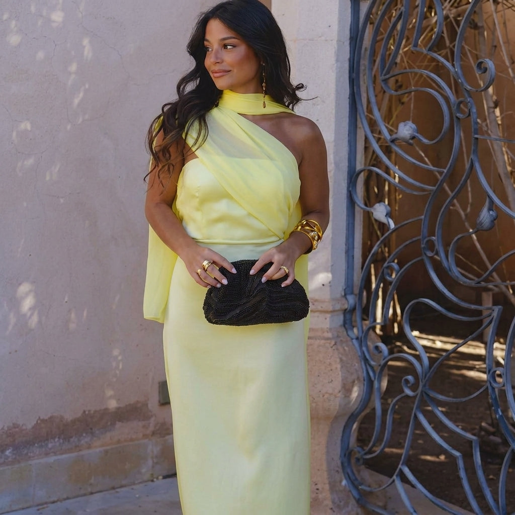 Renske asymmetrische jurk met overslaghals